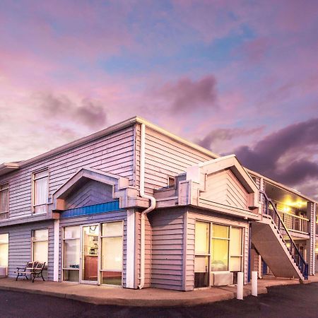 Travelodge By Wyndham Virginia Beach Bay Beach Exterior photo